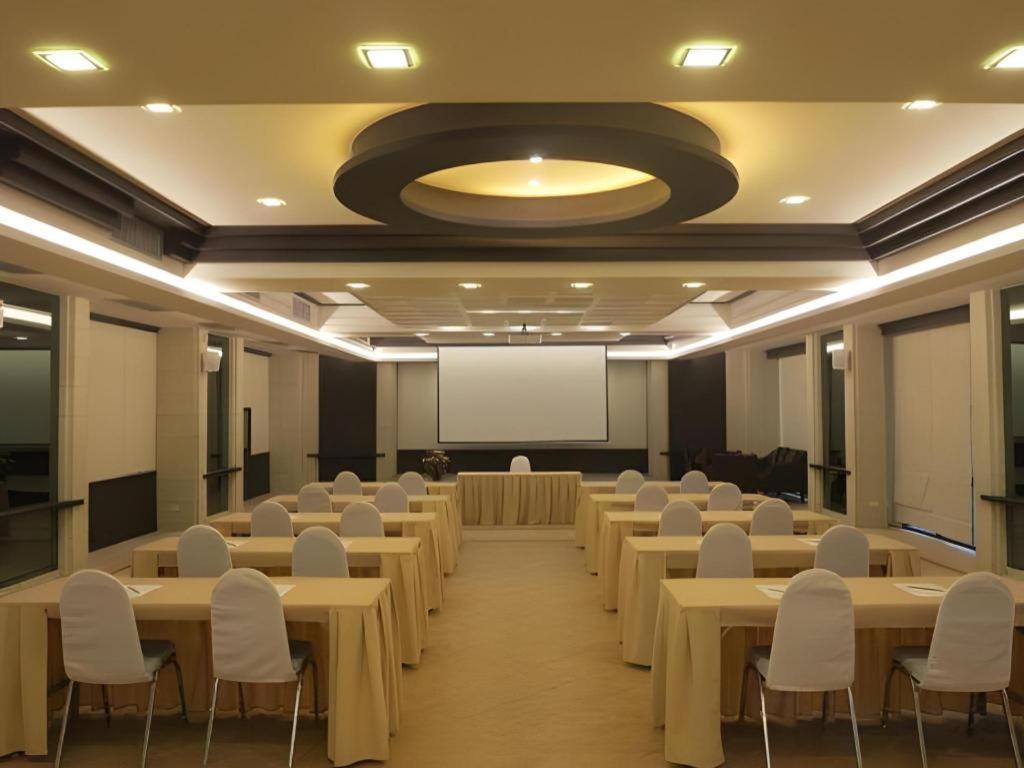 באן קהאנג רהבואט River Kwai Village Hotel מראה חיצוני תמונה